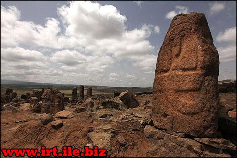 سنگ نگاره های شهرباستانی ۸۰۰۰ ساله در مشکین شهر سنگ نگاره های شهرباستانی ۸۰۰۰ ساله در مشکین شهر
