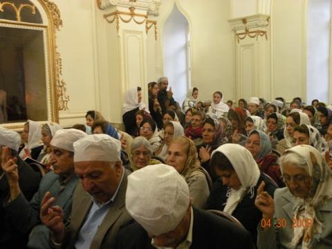 برگزاری آیین گهنبار چهره میدیو زرم گاه و سخنرانی در آدریان تهران